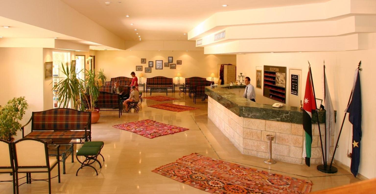 Petra Palace Hotel Wadi Musa Exterior photo