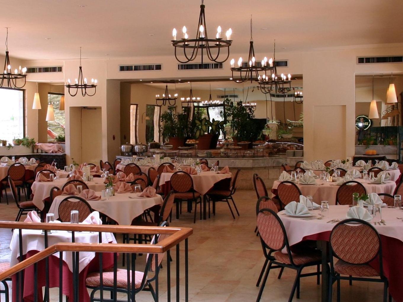 Petra Palace Hotel Wadi Musa Exterior photo