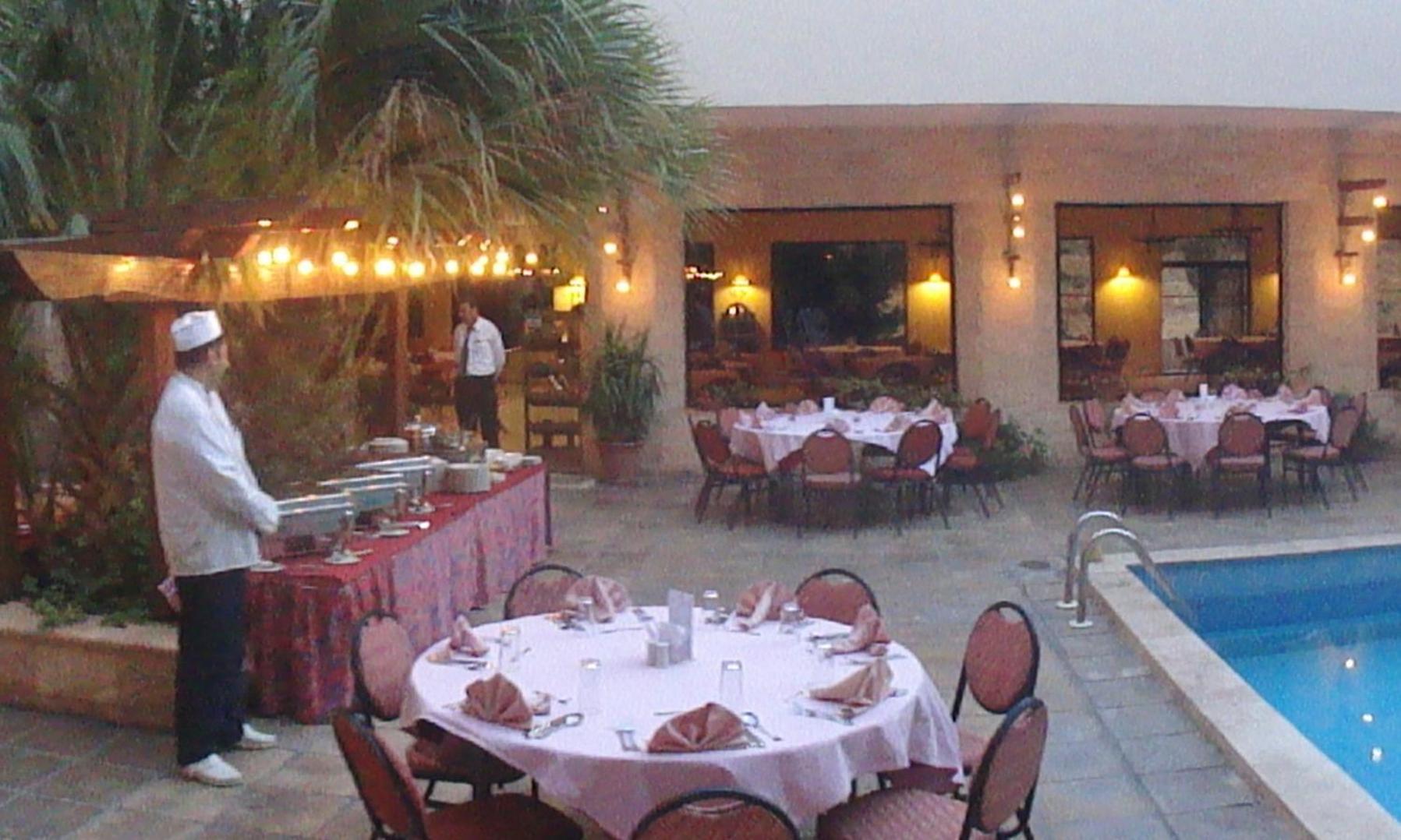 Petra Palace Hotel Wadi Musa Exterior photo