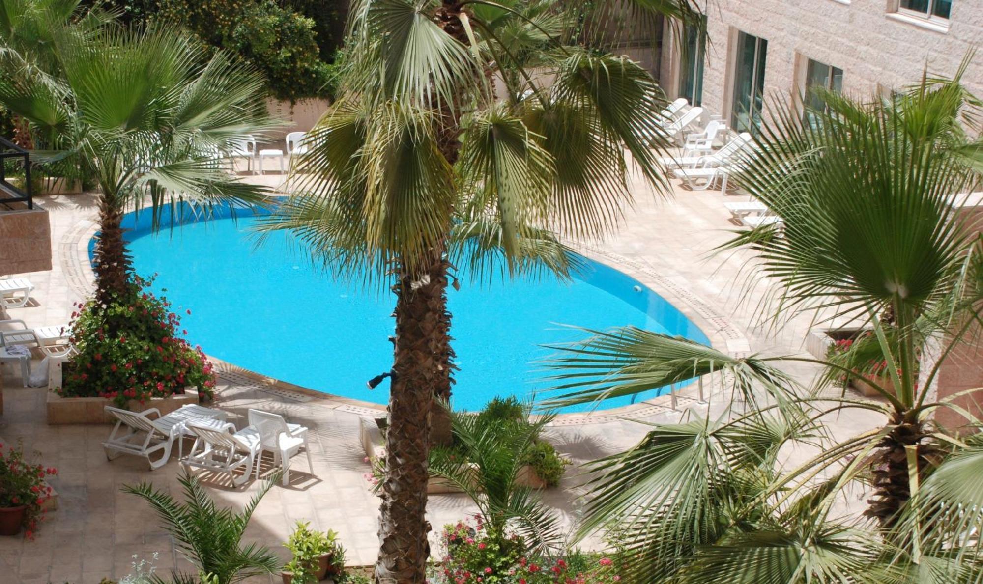 Petra Palace Hotel Wadi Musa Exterior photo